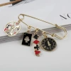 Xiaoxiangfeng brooch, flat zinc alloy jewelry, clothing and accessories, oil drip brooch, fashionable and versatile, women's oil drip Item Picture
